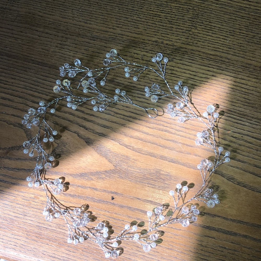 Western Wedding Jewelry Headdress Wedding Hair Accessories Crown Floral Pearl​​ - Picture 4 of 5